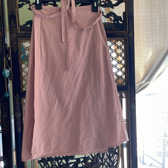 Lisa Says Gah Linen Wrap-Around Skirt - Picture 2 of 6